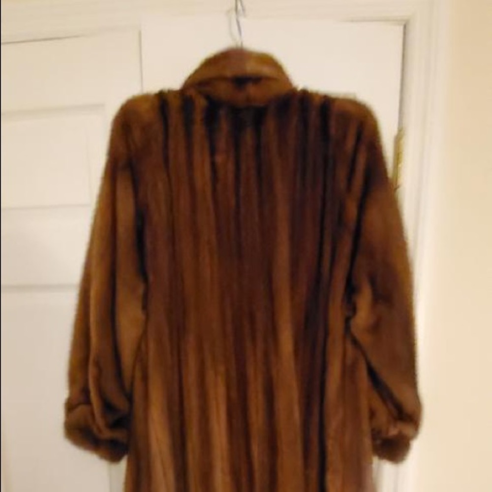Vintage floor length mink ! Made of real mink fur!